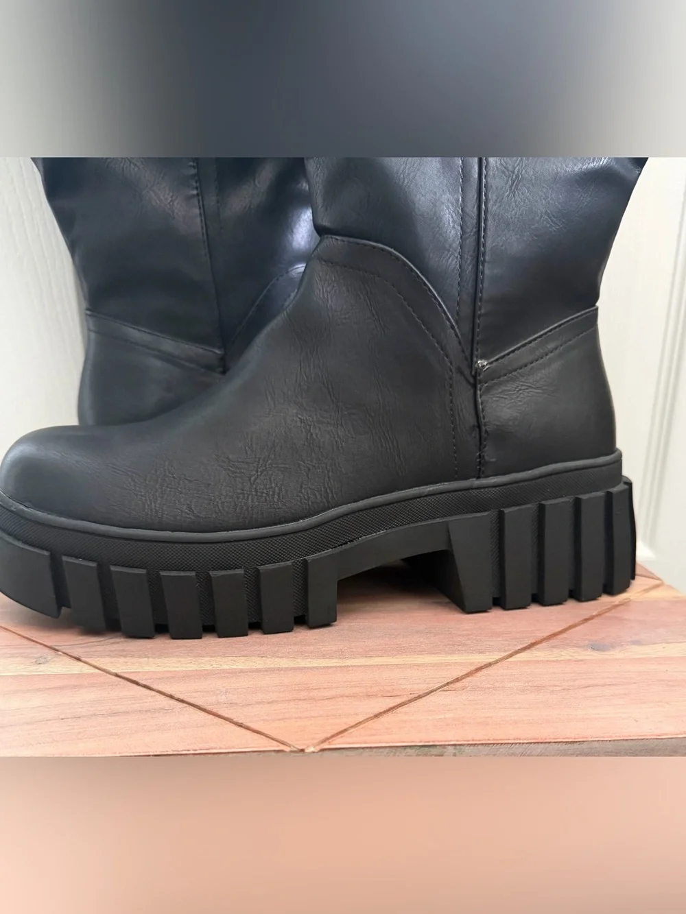 MIA RY Platform knee high leather boot in black malta size 10 NEW